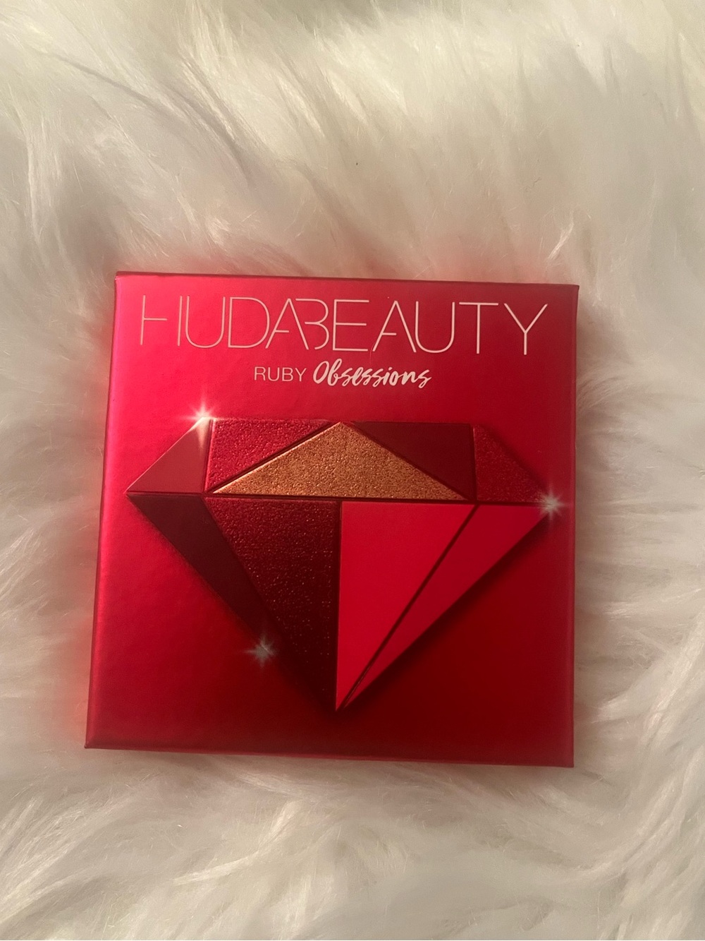 🎉HP🎉 New HUDA BEAUTY Ruby Obsessions Eyeshadow Palette